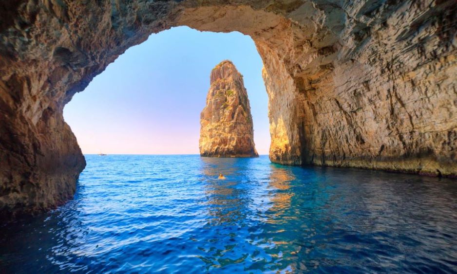VIP Paxos-Antipaxos-Grotte blu
